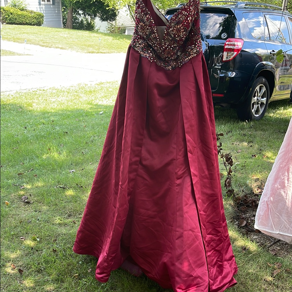 Rachel Allan Red Prom Gown Sweetheart Neckline Sleeveless